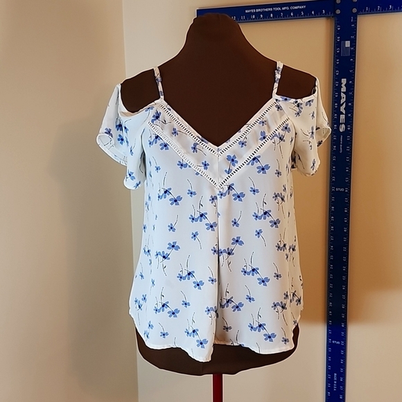 Sienna Sky Floral top - Picture 3 of 5